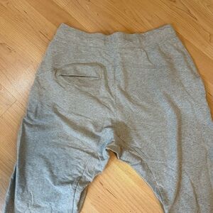 Men’s Lululemon capri sweats